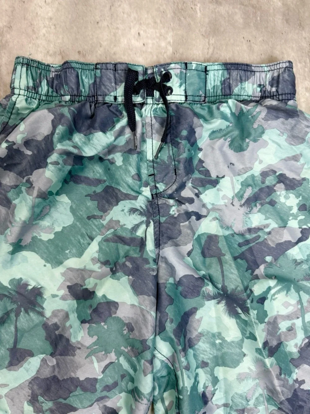Speedo Boys XL Swim Trunks Camo Palm Tree Print – Quick Dry Shorts